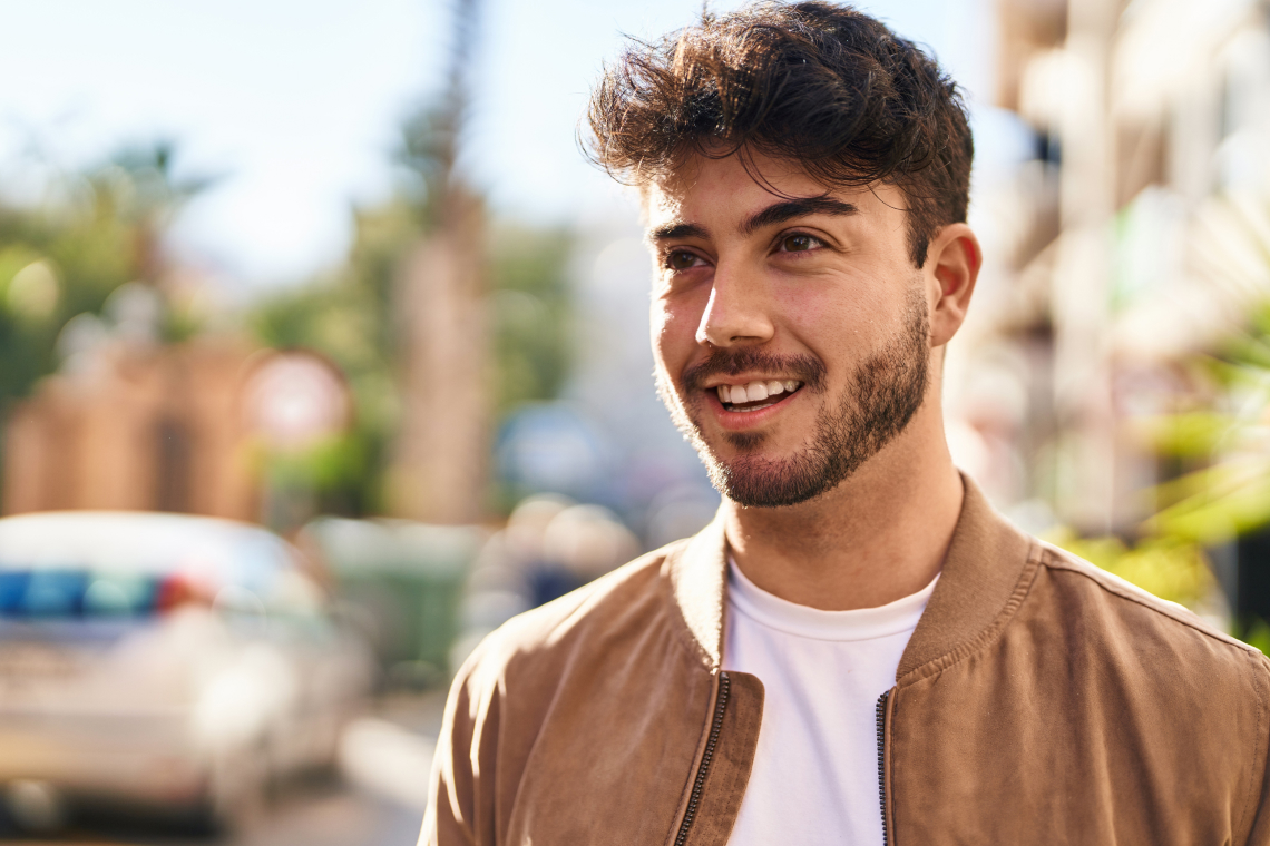 A dentist explains dental emergency procedures to a patient in a modern dental clinic.